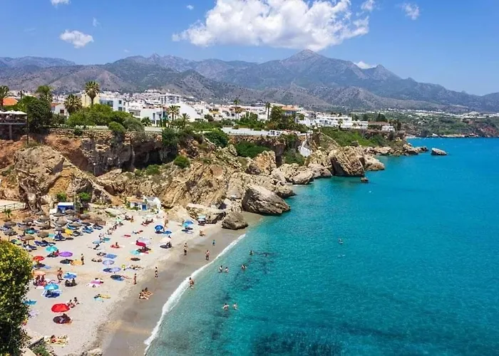 Centro, Playa Carabeo Nerja