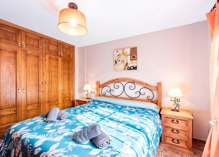 Centro, Playa Carabeo Nerja