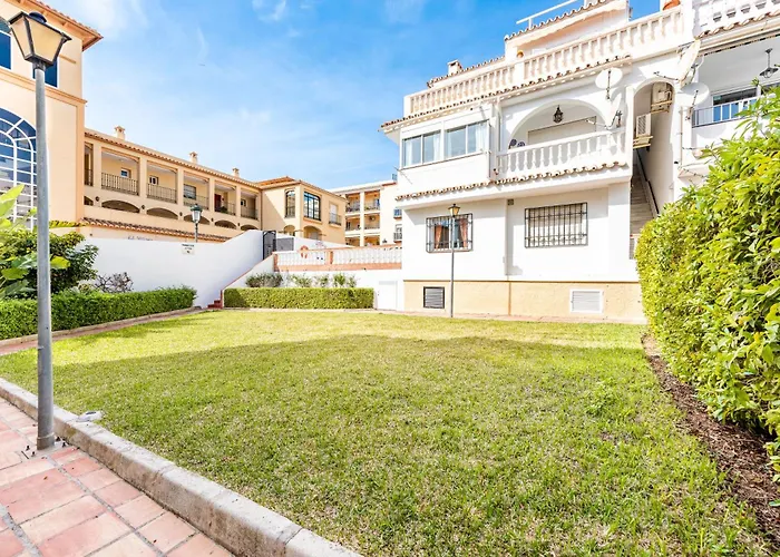 Centro, Playa Carabeo * Nerja